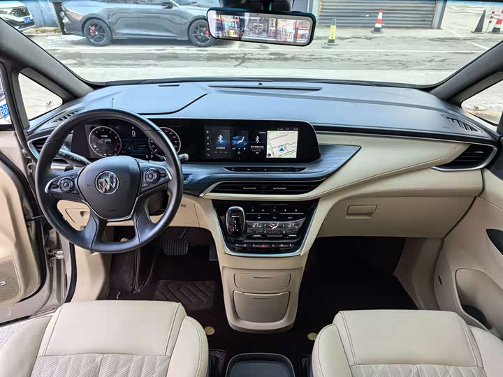 Фото 7 - Buick GL8 ES