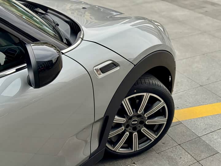 Фото 5 - Mini Clubman