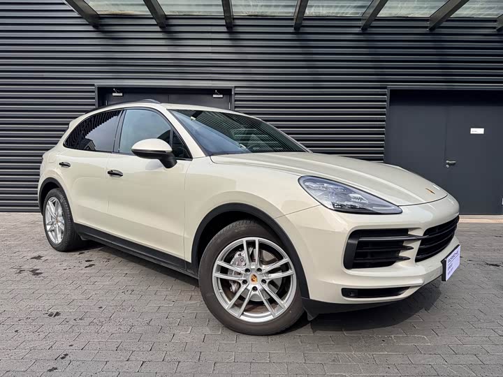 Фото 2 - Porsche Cayenne