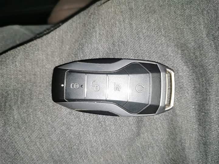 Фото 9 - BYD Han