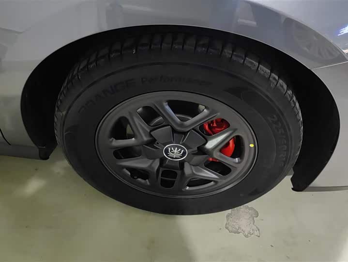 Фото 6 - BYD Qin Plus