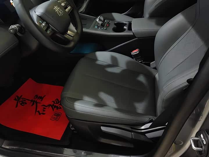 Фото 9 - BYD Qin Plus