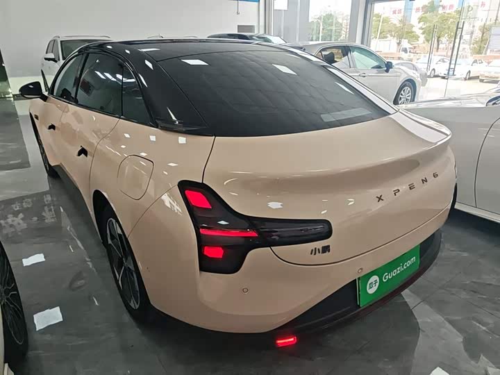 Фото 5 - XPeng Mona M03