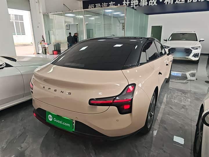 Фото 7 - XPeng Mona M03