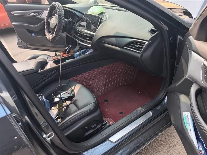 Фото 8 - Cadillac CT5