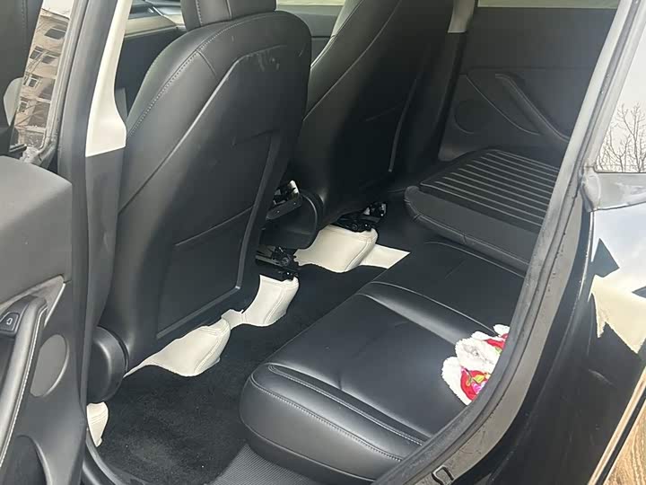 Фото 4 - Tesla Model Y