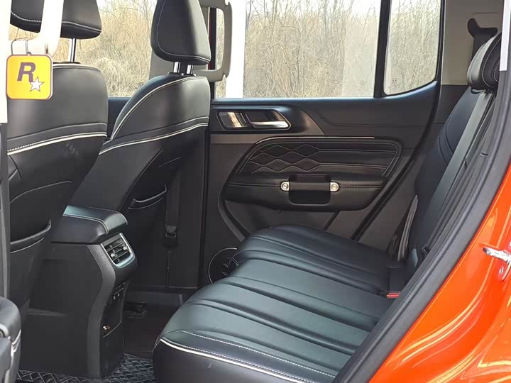 Фото 6 - Tank 300