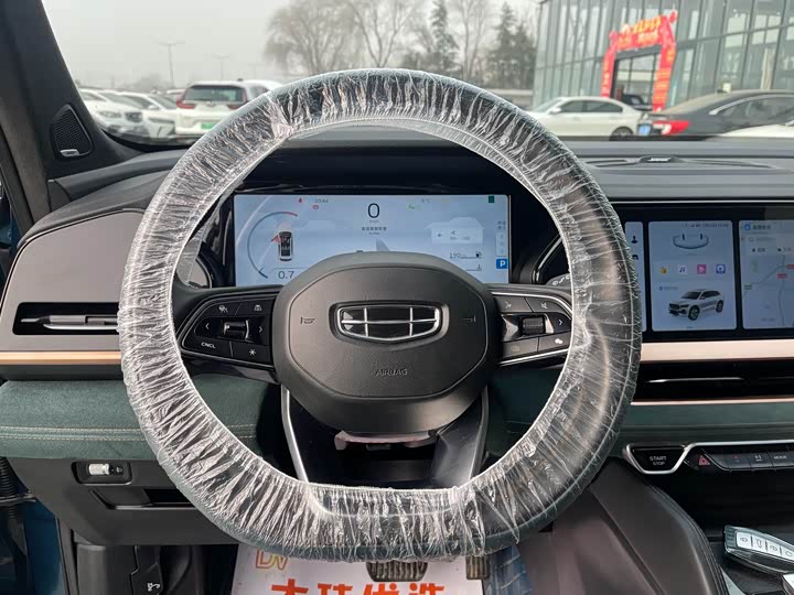 Фото 8 - Geely Monjaro