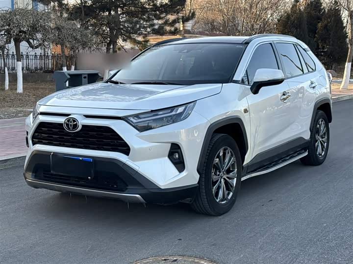 Фото 2 - Toyota RAV4