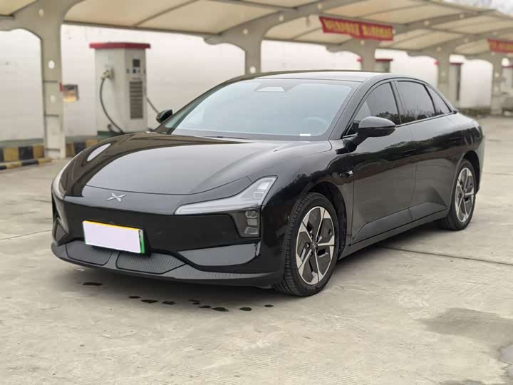 Фото 1 - XPeng Mona M03