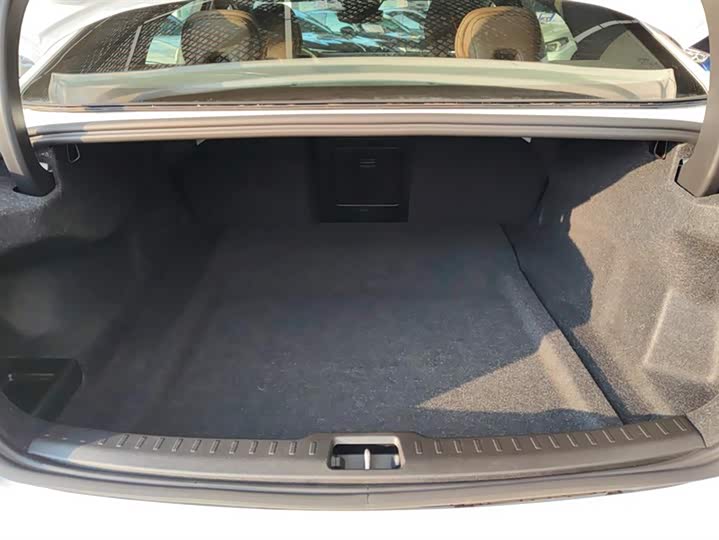 Фото 4 - Volvo S60