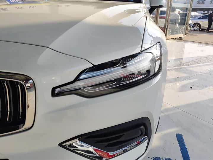 Фото 5 - Volvo S60