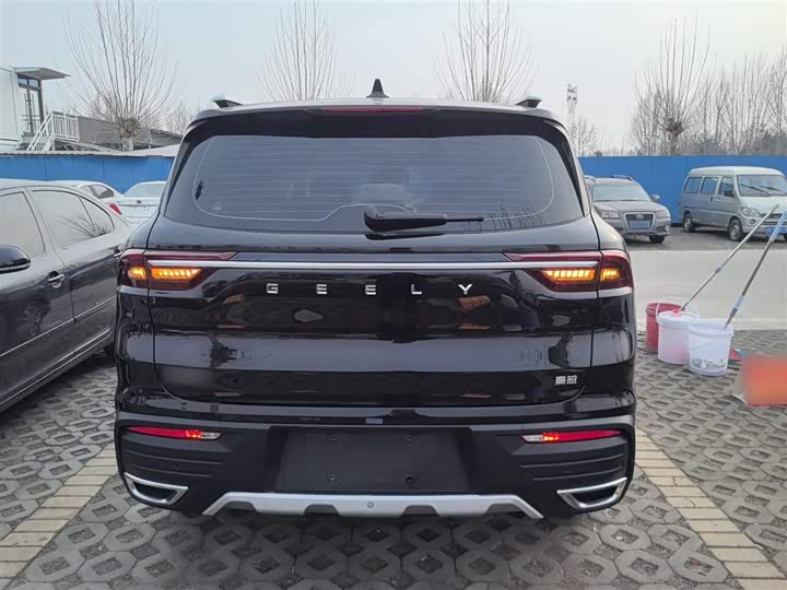 Фото 6 - Geely Okavango