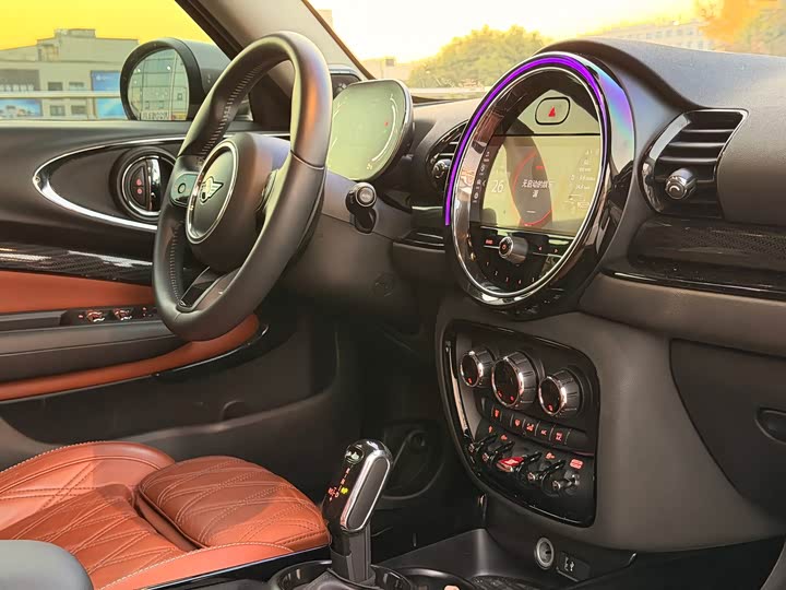 Фото 5 - Mini Clubman