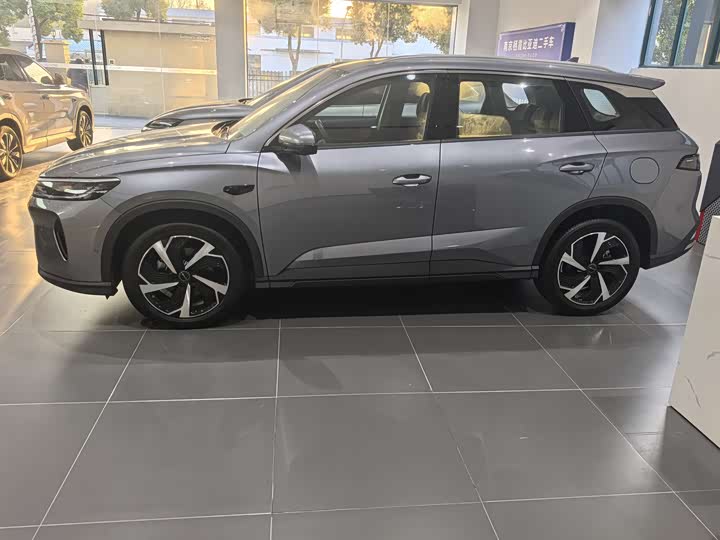 Фото 2 - BYD Sea Lion 05 DM-i Hybrid