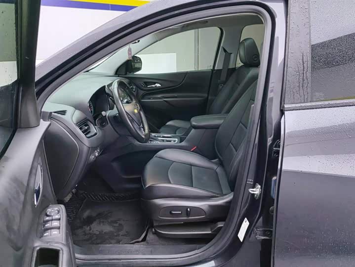 Фото 9 - Chevrolet Equinox