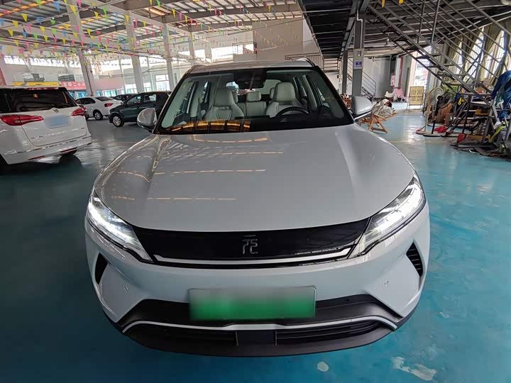 Фото 3 - BYD Yuan Up