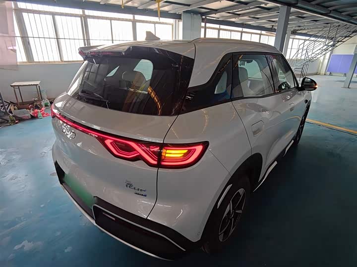 Фото 7 - BYD Yuan Up