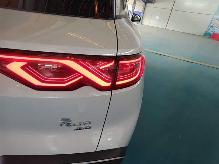 Фото 8 - BYD Yuan Up