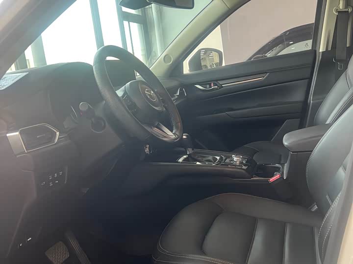 Фото 8 - Mazda CX-5