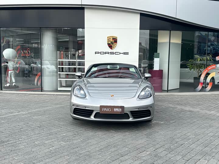 Фото 2 - Porsche 718