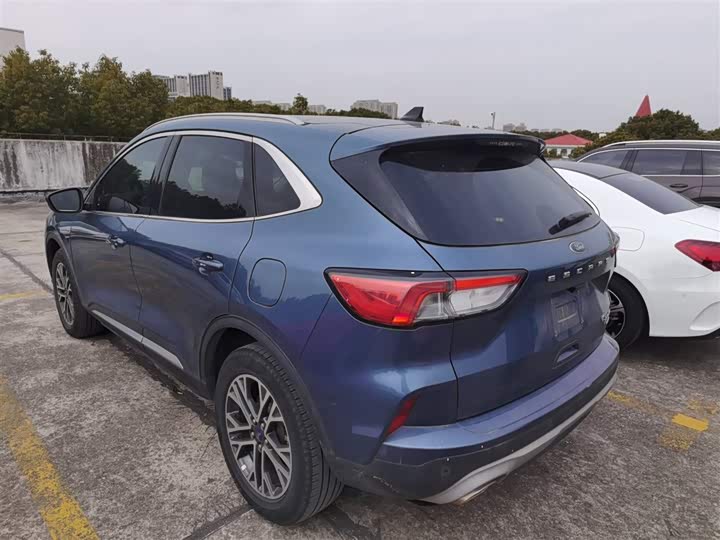 Фото 5 - Ford Escape