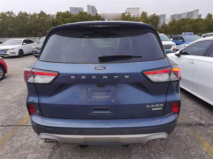 Фото 6 - Ford Escape