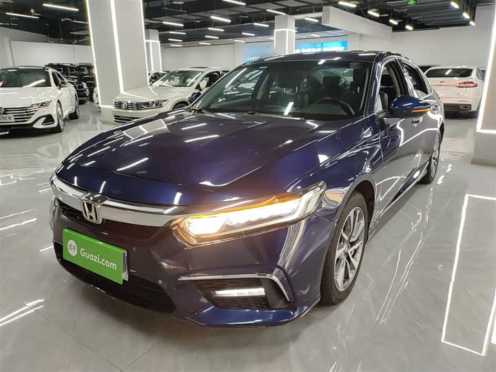 Фото 1 - Honda Inspire