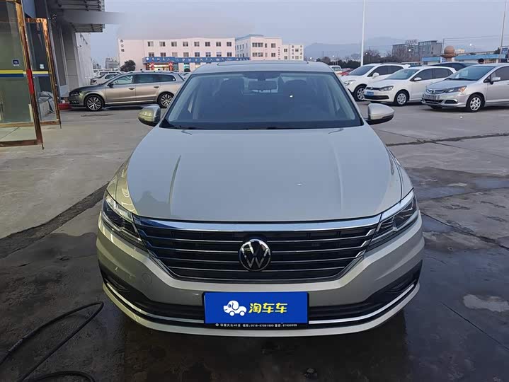 Фото 2 - Volkswagen Lavida