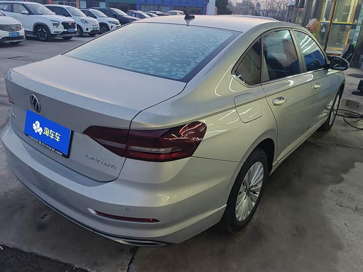 Фото 3 - Volkswagen Lavida