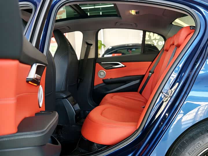 Фото 7 - BMW 1 Series