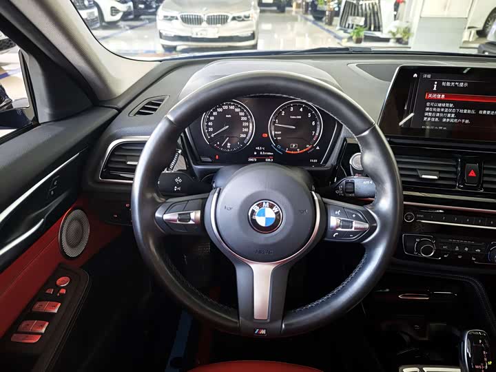 Фото 8 - BMW 1 Series