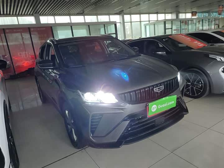 Фото 4 - Geely Coolray