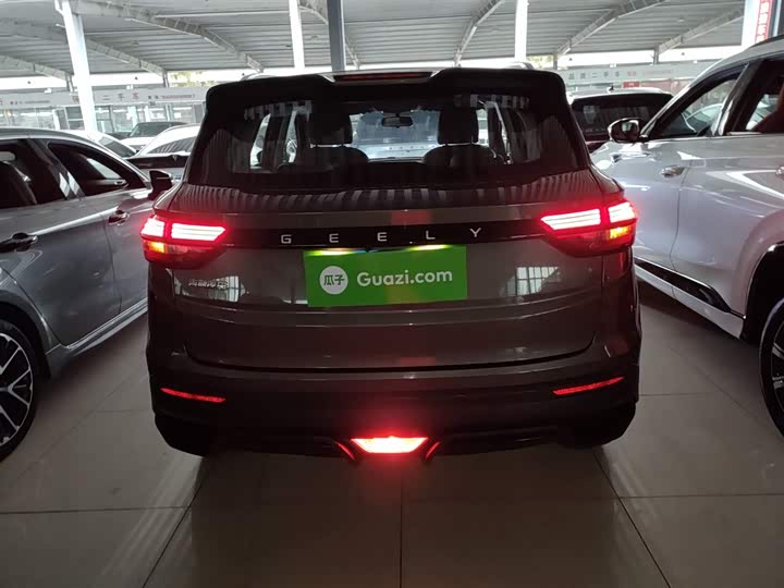 Фото 6 - Geely Coolray