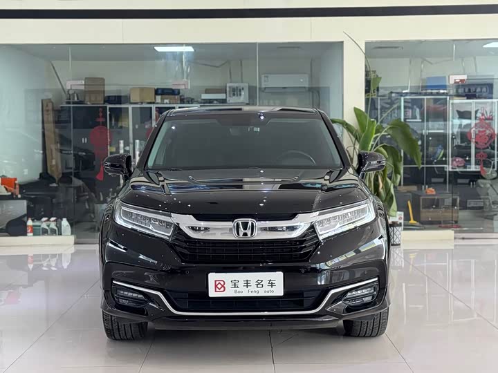 Фото 2 - Honda Avancier