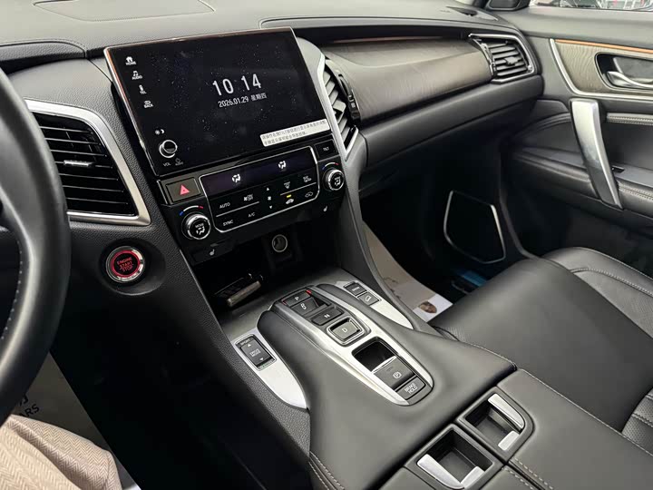 Фото 6 - Honda Avancier