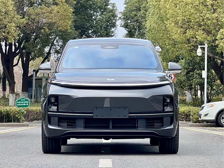 Фото 2 - LiXiang L9