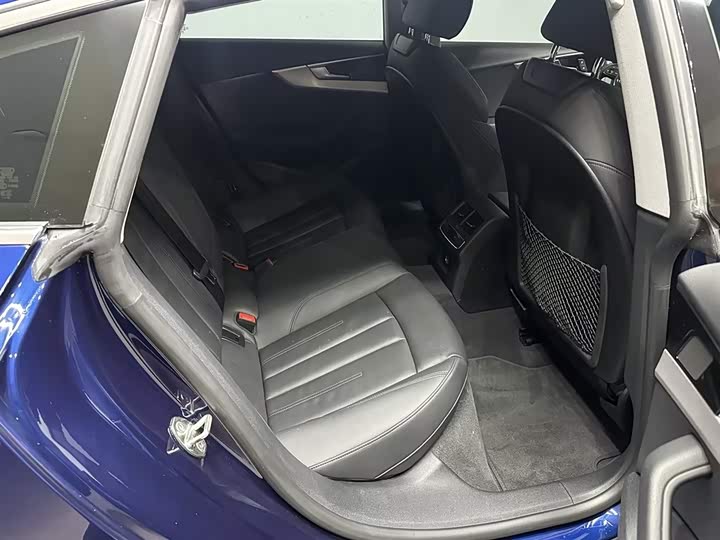 Фото 8 - Audi A5