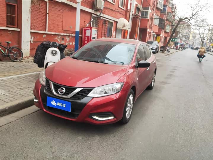 Фото 1 - Nissan Tiida