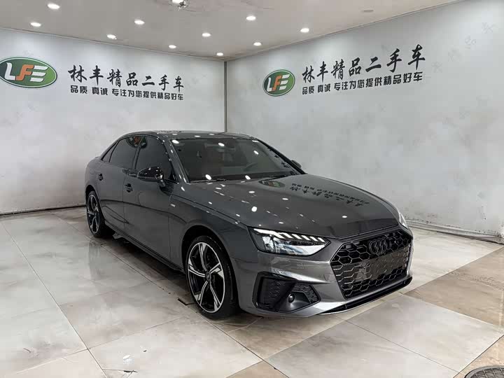 Фото 3 - Audi A4L