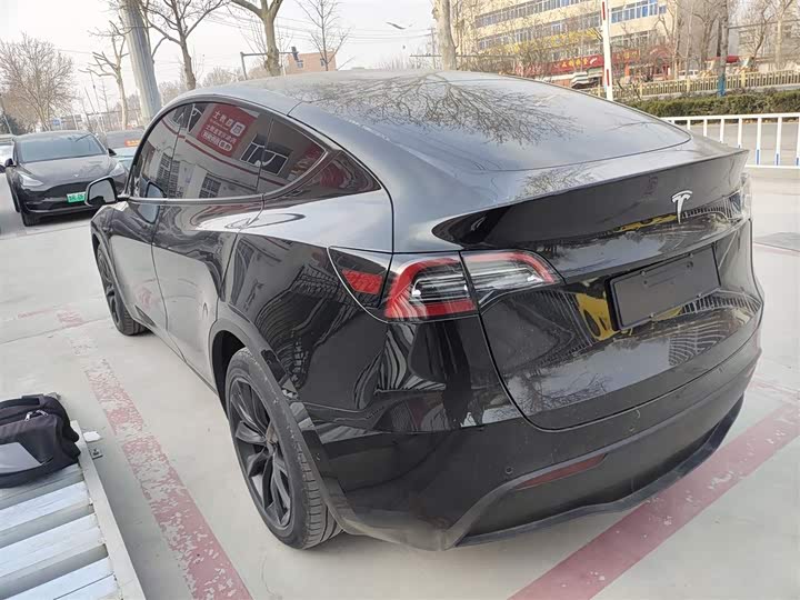 Фото 5 - Tesla Model Y