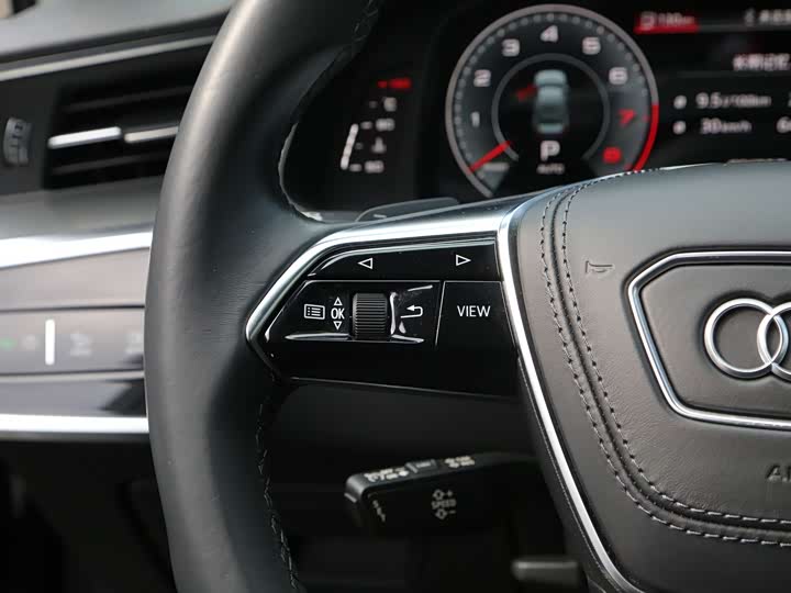 Фото 8 - Audi A6L