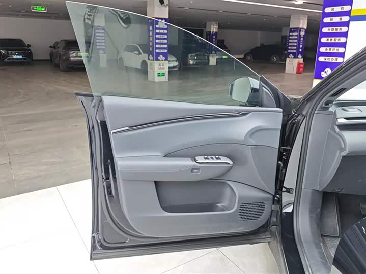 Фото 7 - XPeng G7