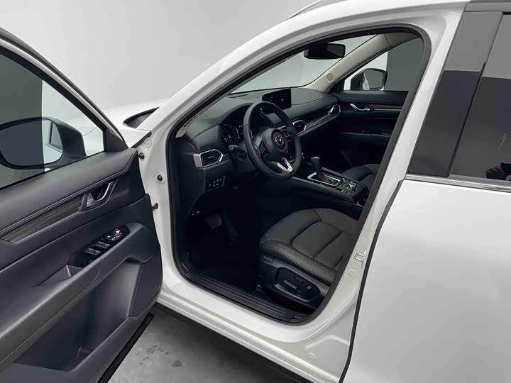 Фото 9 - Mazda CX-5