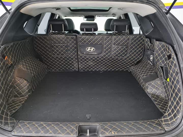 Фото 4 - Hyundai Tucson L