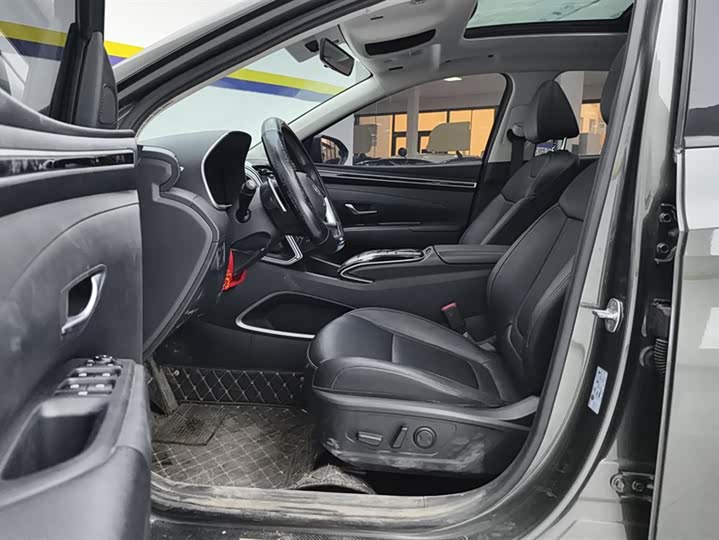 Фото 9 - Hyundai Tucson L