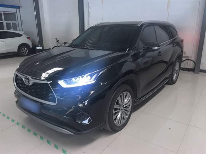 Фото 2 - Toyota Highlander