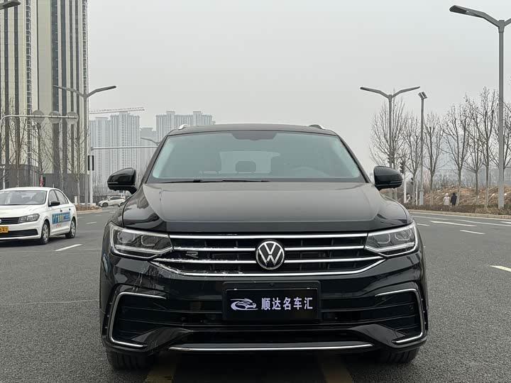 Фото 2 - Volkswagen Tiguan X