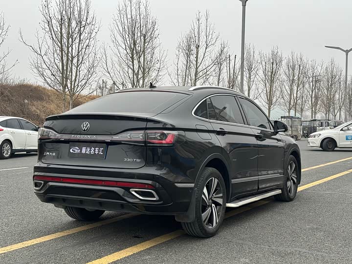 Фото 9 - Volkswagen Tiguan X