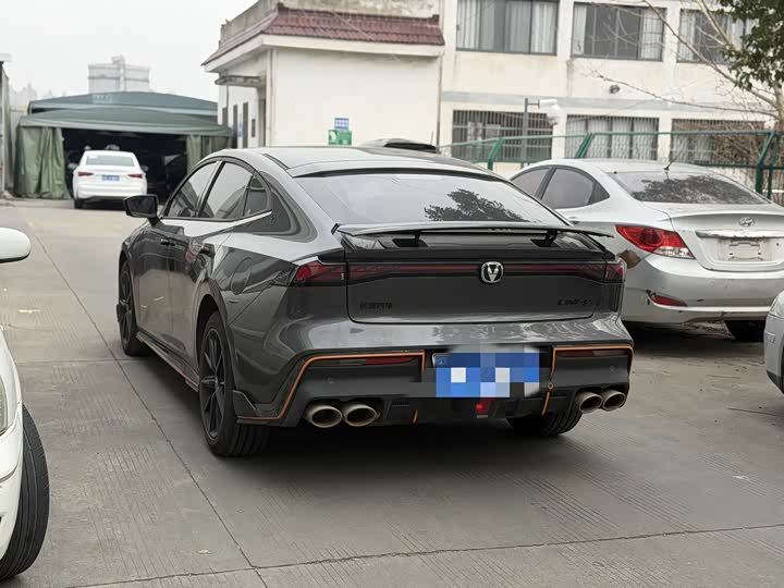 Фото 6 - Changan UNI-V